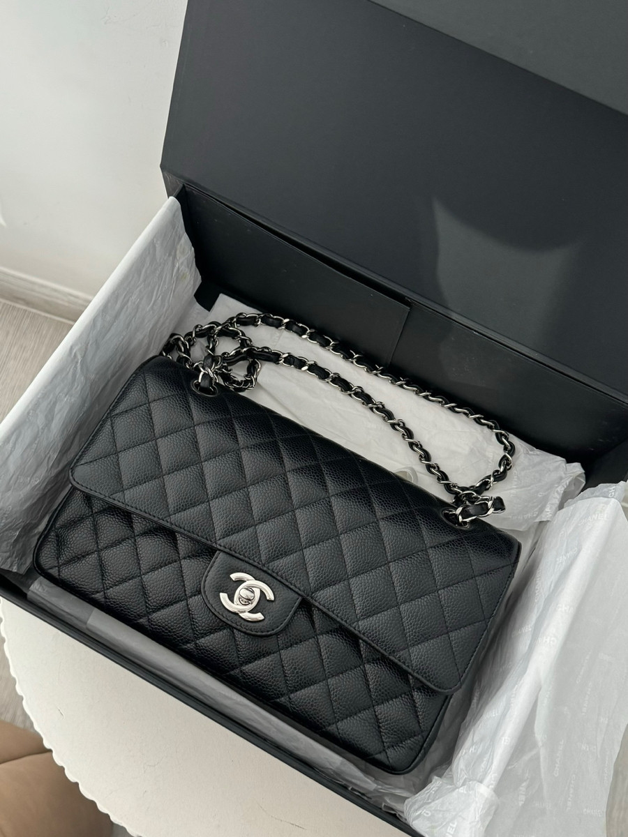 Chanel classic medium black shw