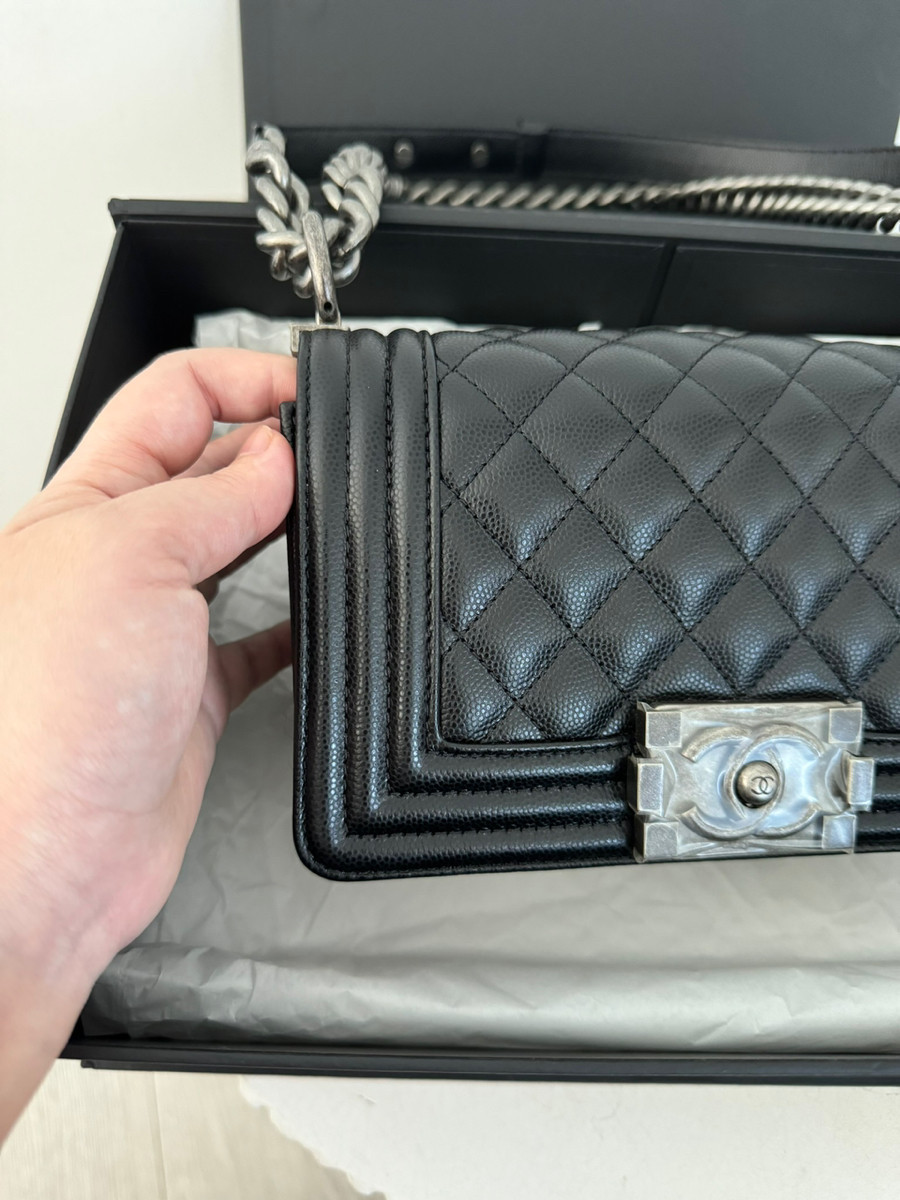 Chanel boy small black rthw