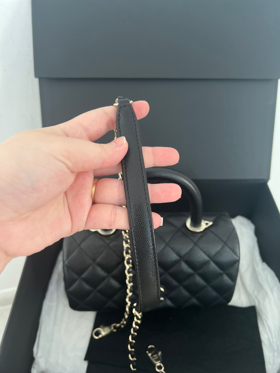 Chanel Coco 9.5 caviar