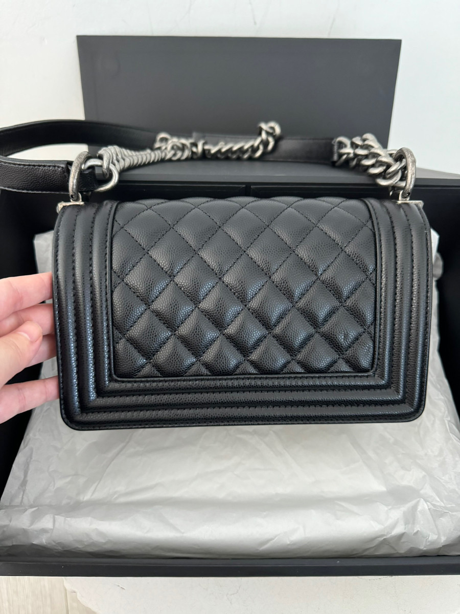 Chanel boy small black rthw