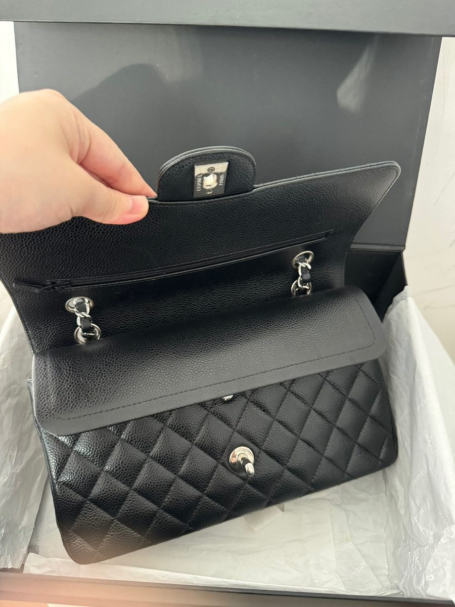 Chanel classic medium black shw