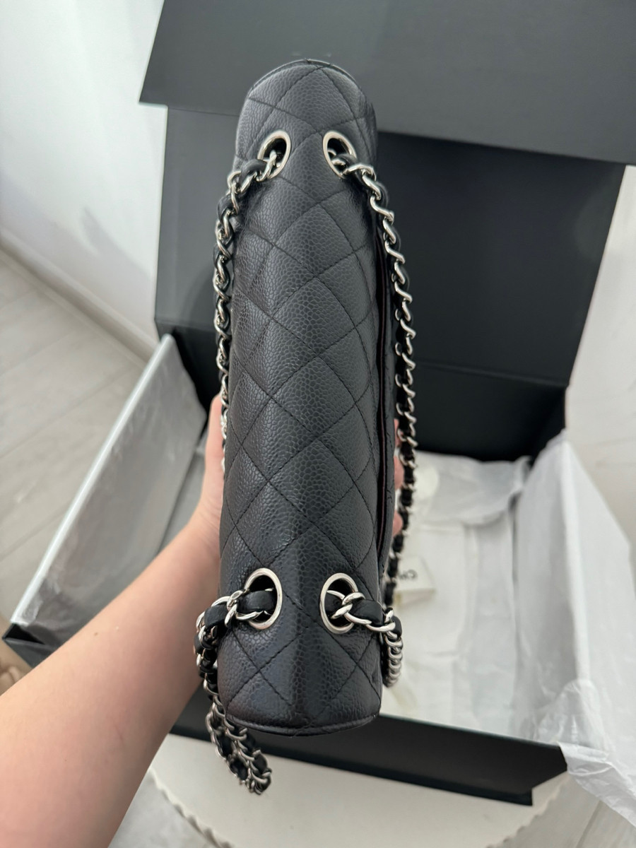 Chanel classic medium black shw