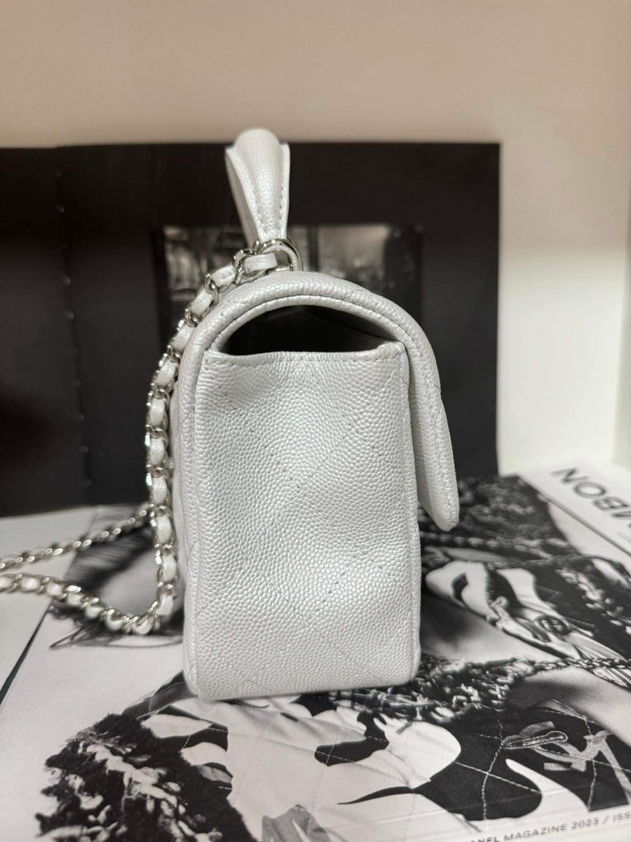 Chanel Mini8 Handle Pearly White