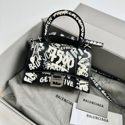 Túi Balenciaga graffiti