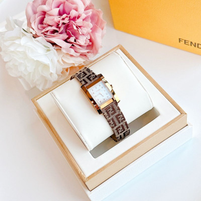 Đồng hồ Fendi kim cương dây logo Case 23.5mm*21mm