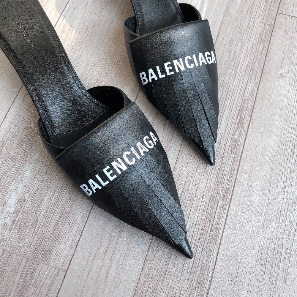 Guốc Balenciaga chữ trắng da mềm