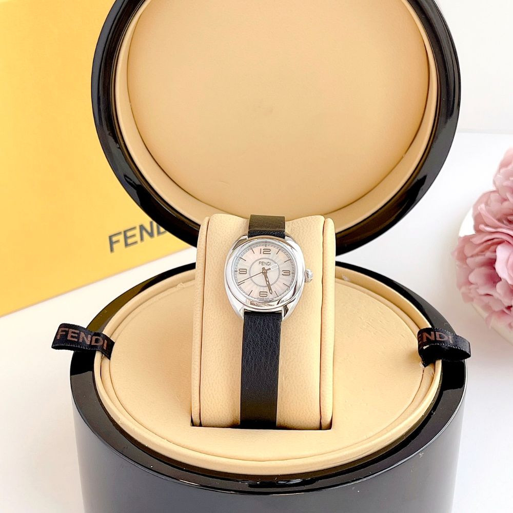 Đồng hồ Fendi Momento Case 25mm