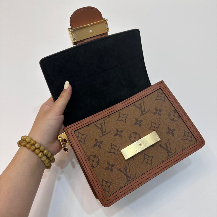 Túi Louis Vuitton dauphine mini