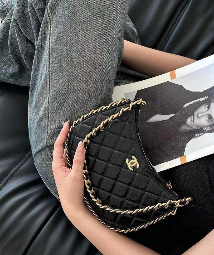 Kẹp nách Chanel 23B