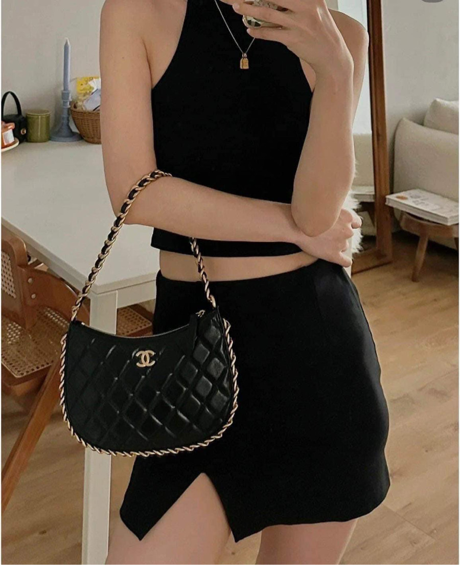 Kẹp nách Chanel 23B