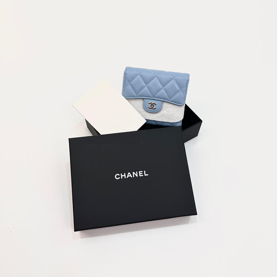 Ví gập 3 Chanel xanh