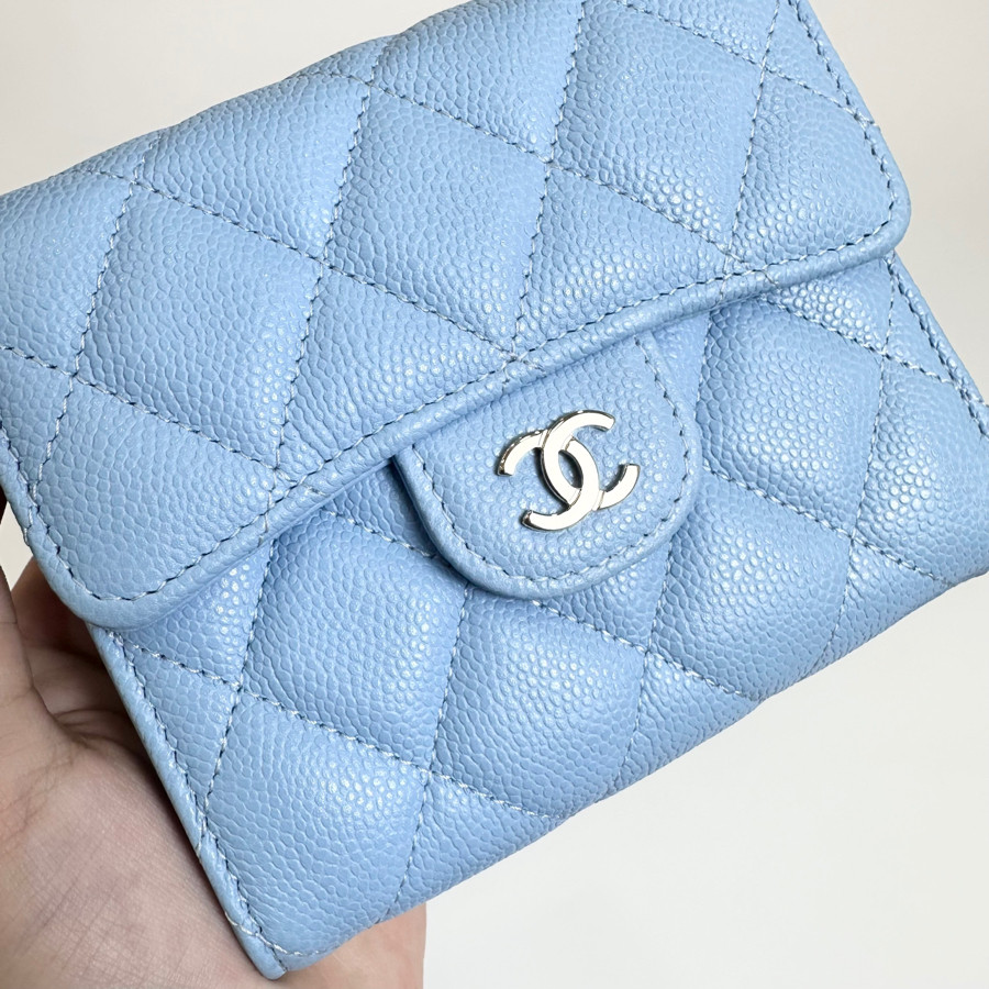 Ví gập 3 Chanel xanh