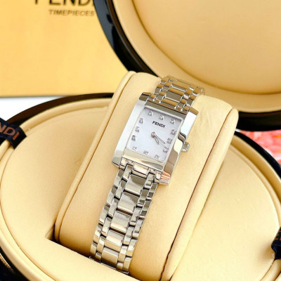 Đồng hồ Fendi Classico 7000L Case  21.5*30.7mm