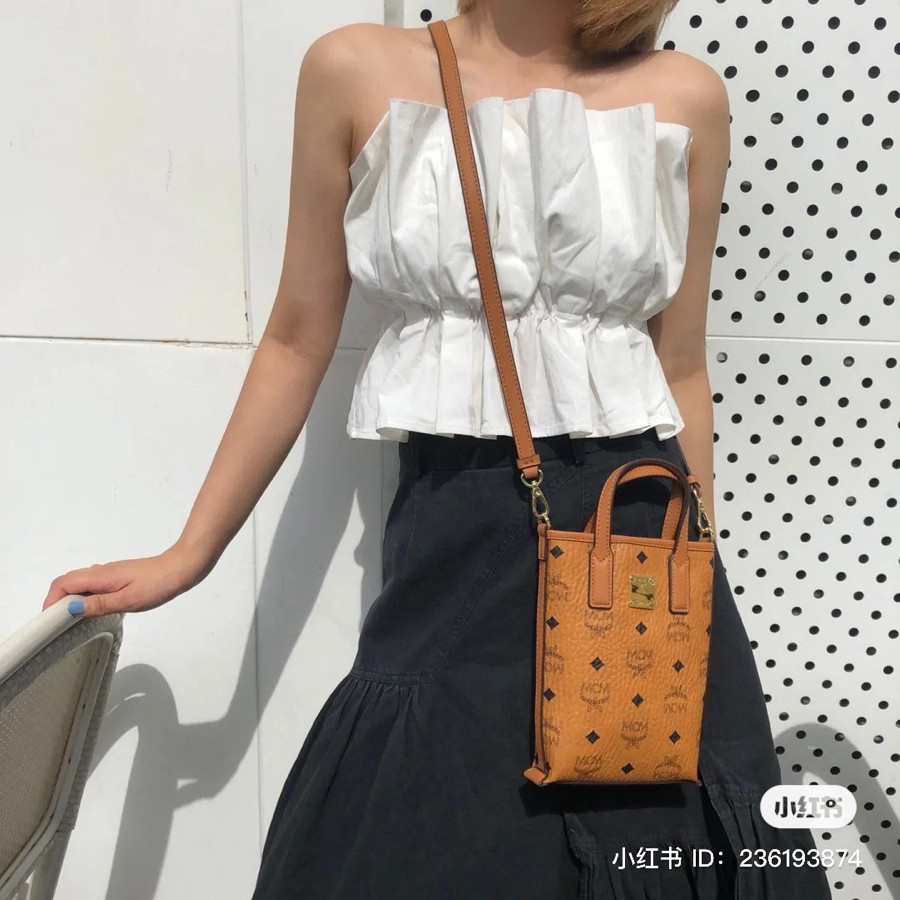 Túi MCM Essential mini  Sz 20 x 15 ✨