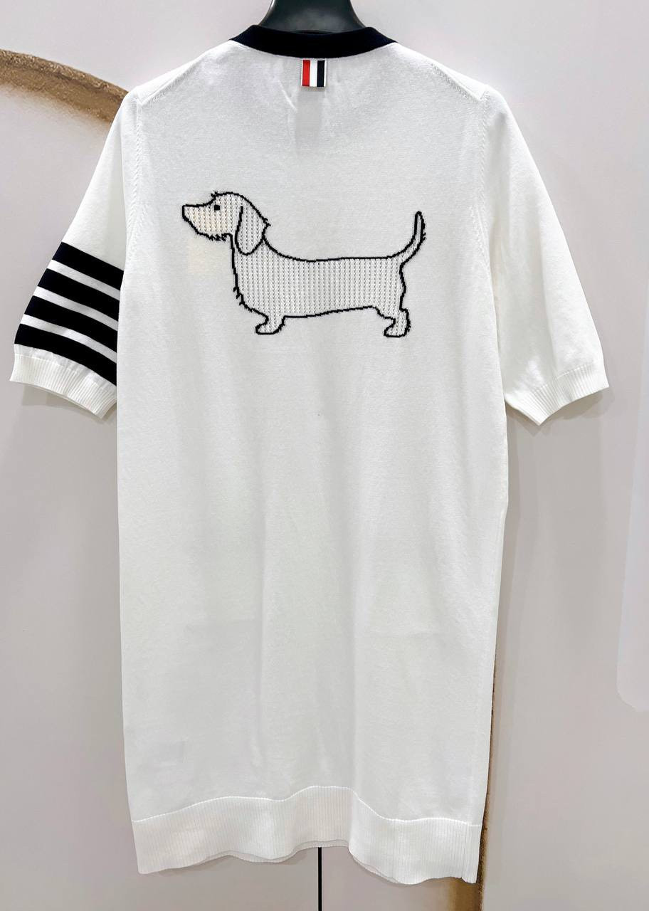 Váy Thom Browne len cộc tay, logo sau lưng