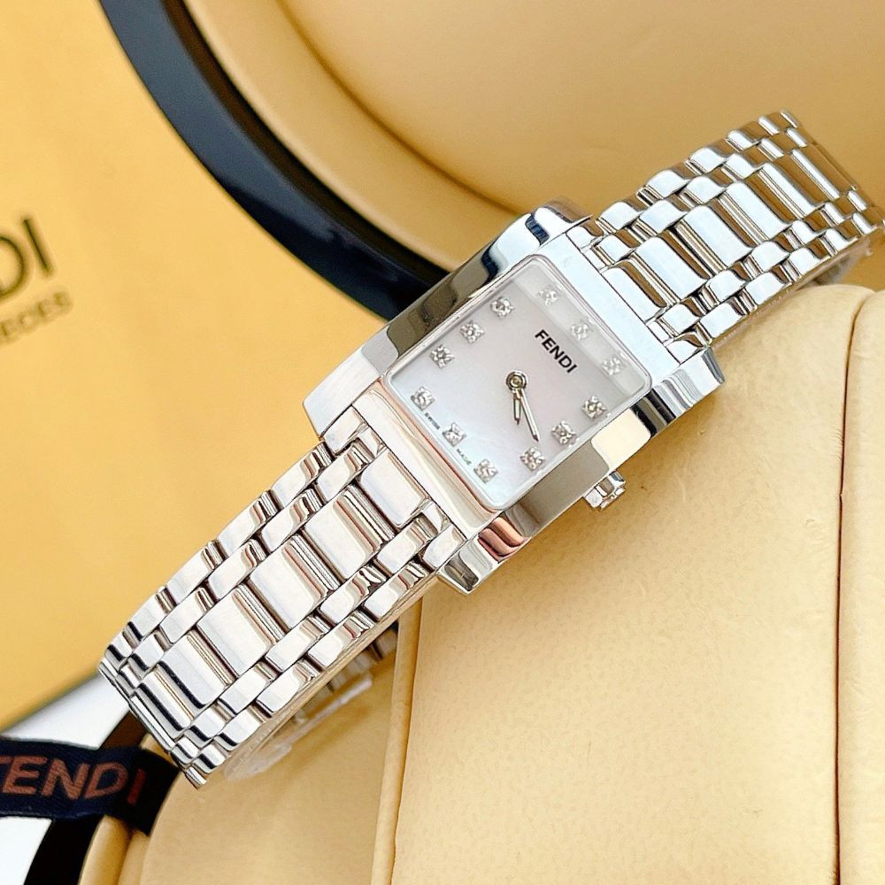 Đồng hồ Fendi Classico 7000L Case  21.5*30.7mm