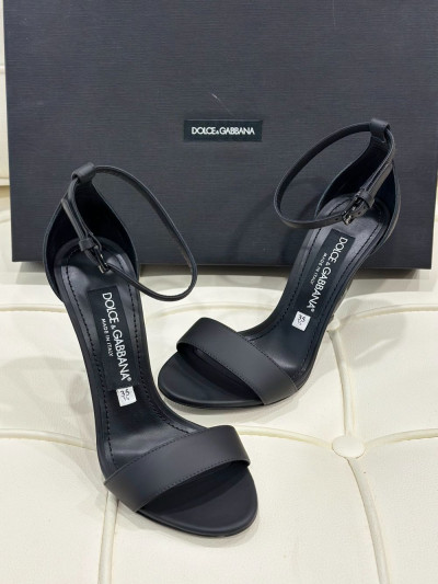 Guốc Dolce & Gabbana đen gót chữ DG đen cao 11cm