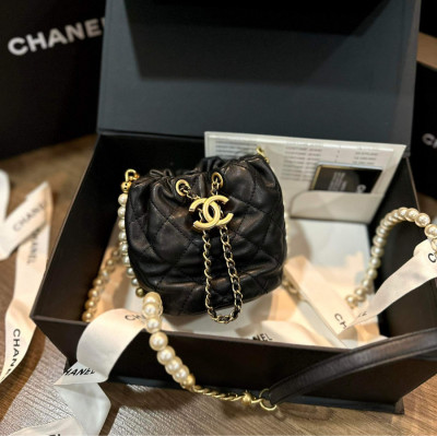 Túi Chanel bucket mini đen charm vàng code 31 kèm card bill box