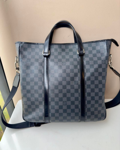 LV Tadao tote bag