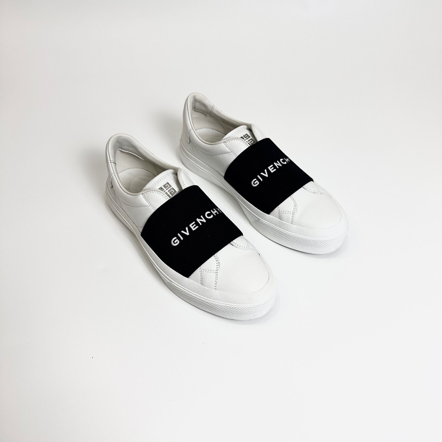 Slip on Givenchy sz 41