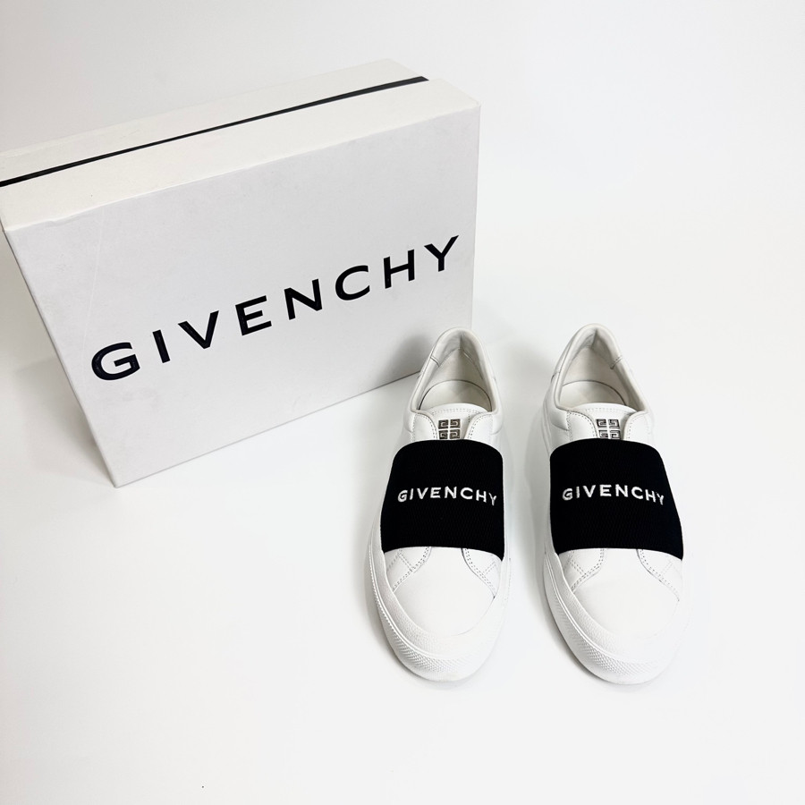 Slip on Givenchy sz 41