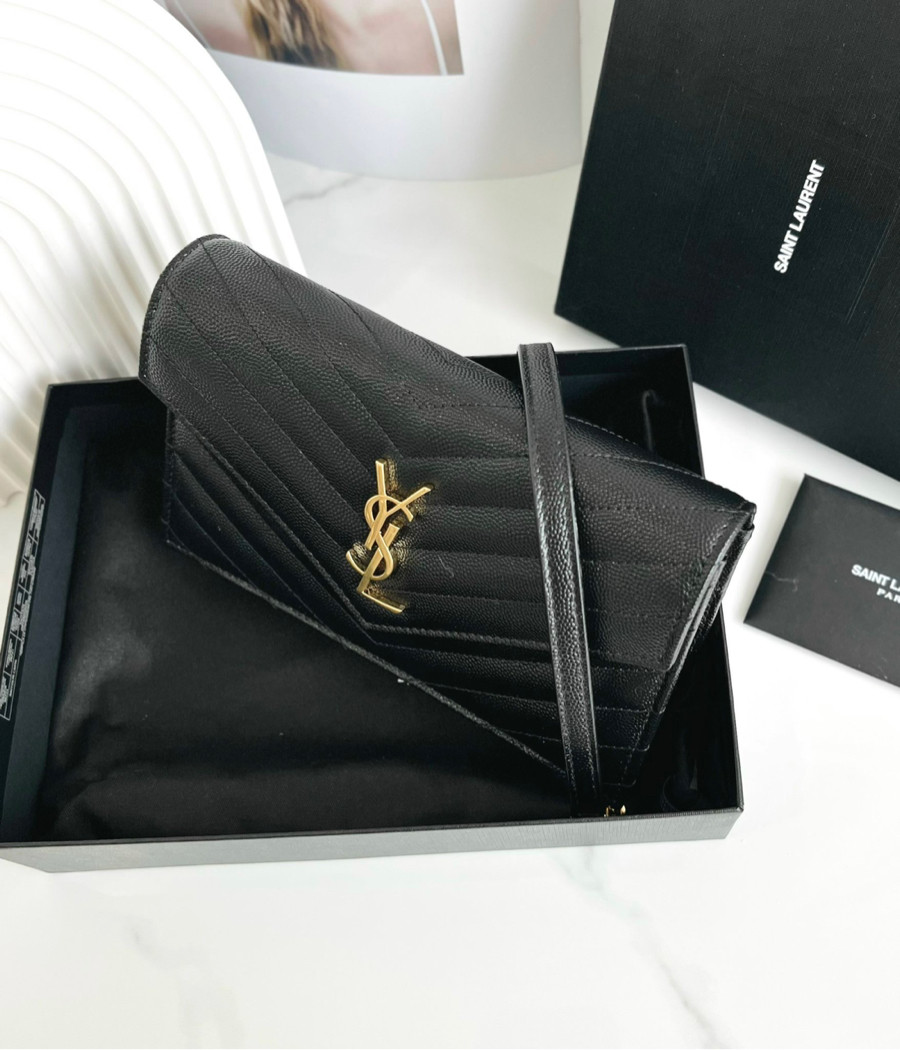 Woc Ysl sang chảnh ✨