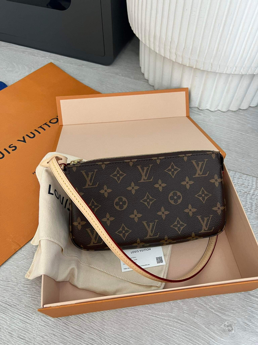 Lv Kẹp Nách Pochette