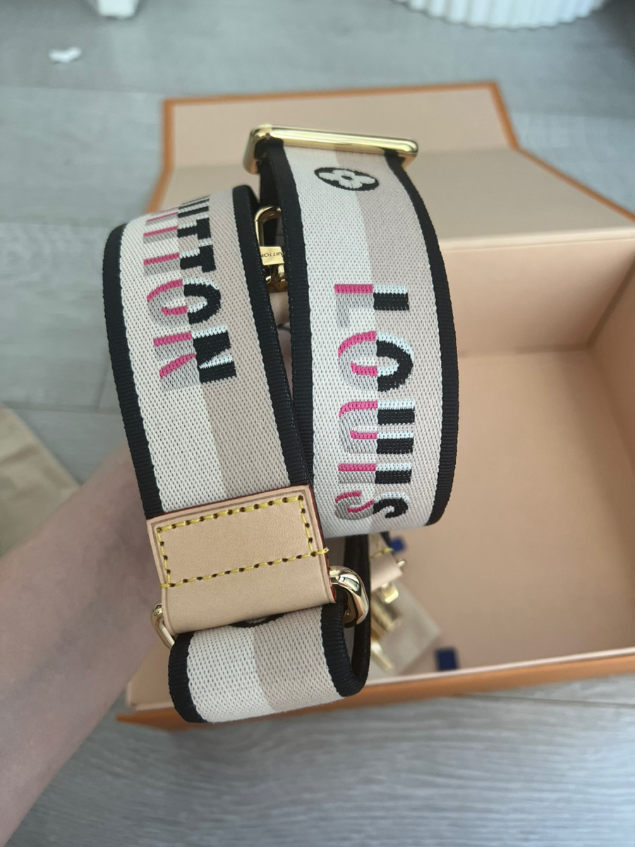 Lv Speedy 20 Strap Limited