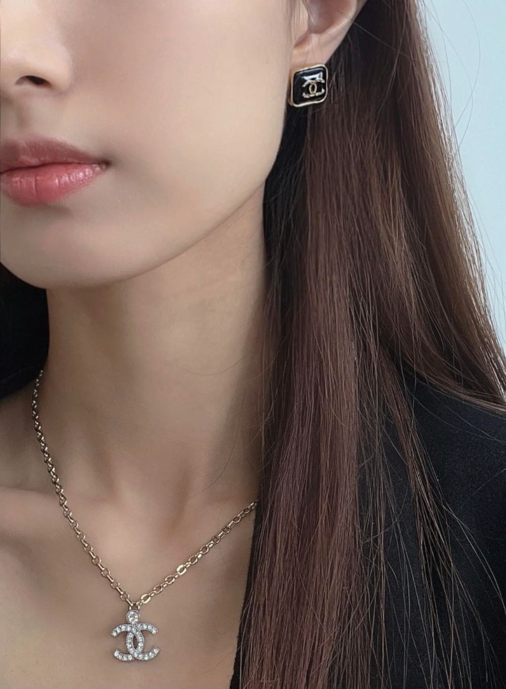 Choker Chanel logo full đá sang chảnh