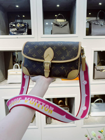 LV Diane Monogram