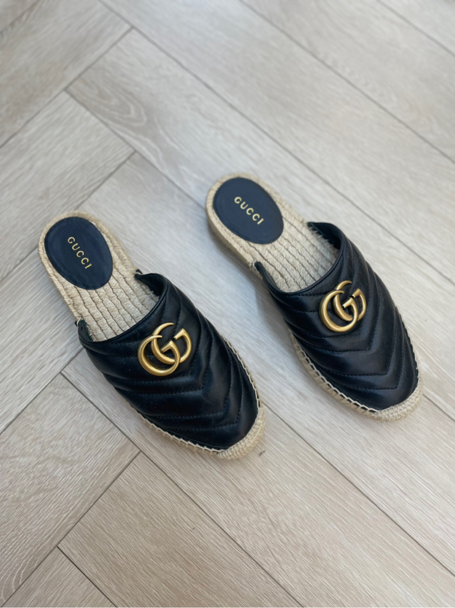 Sục cói Gucci