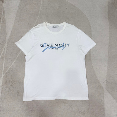 Áo thun Givenchy