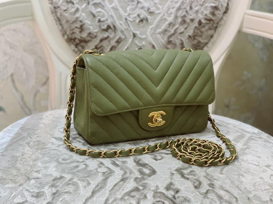 Chanel Mini 8 Chervon