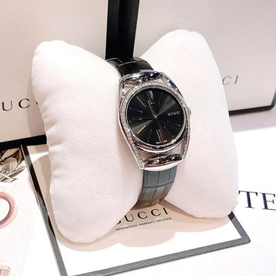Đồng hồ Gucci Horsebit Diamond Case 34mm
