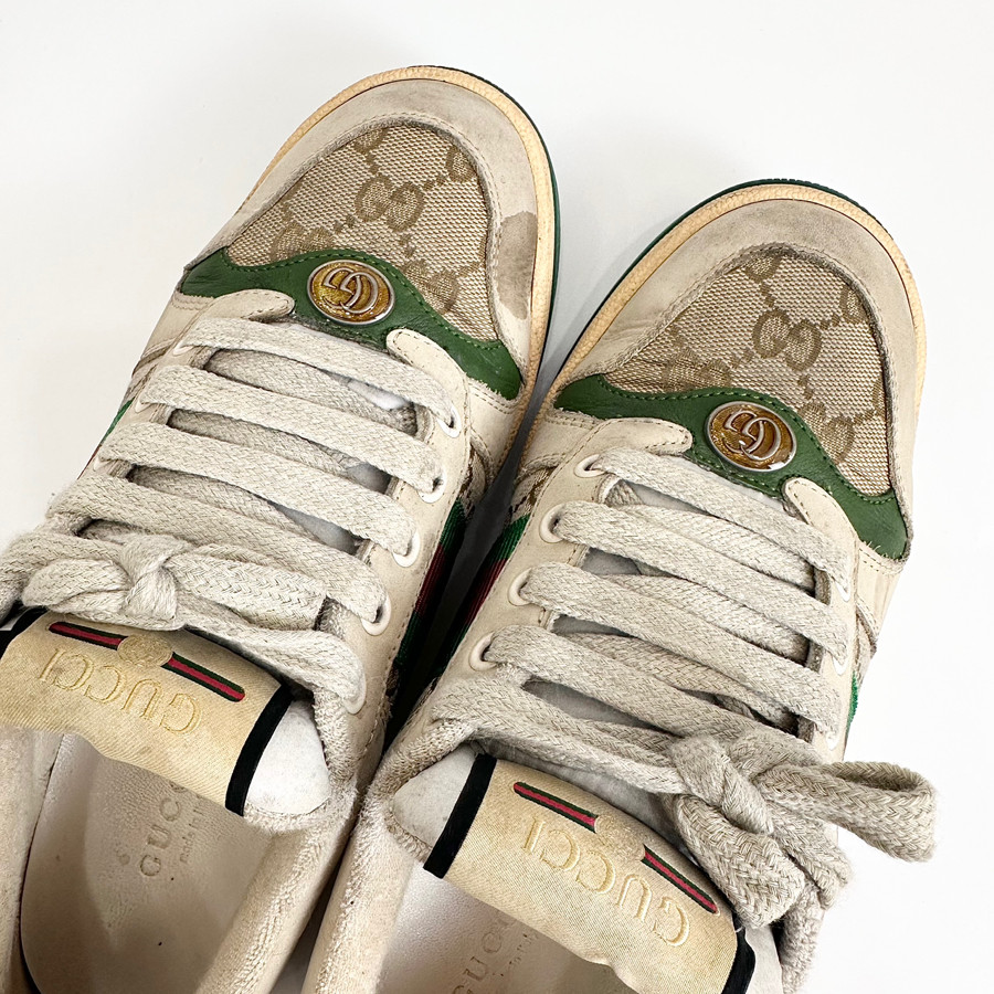 Sneaker Gucci bẩn