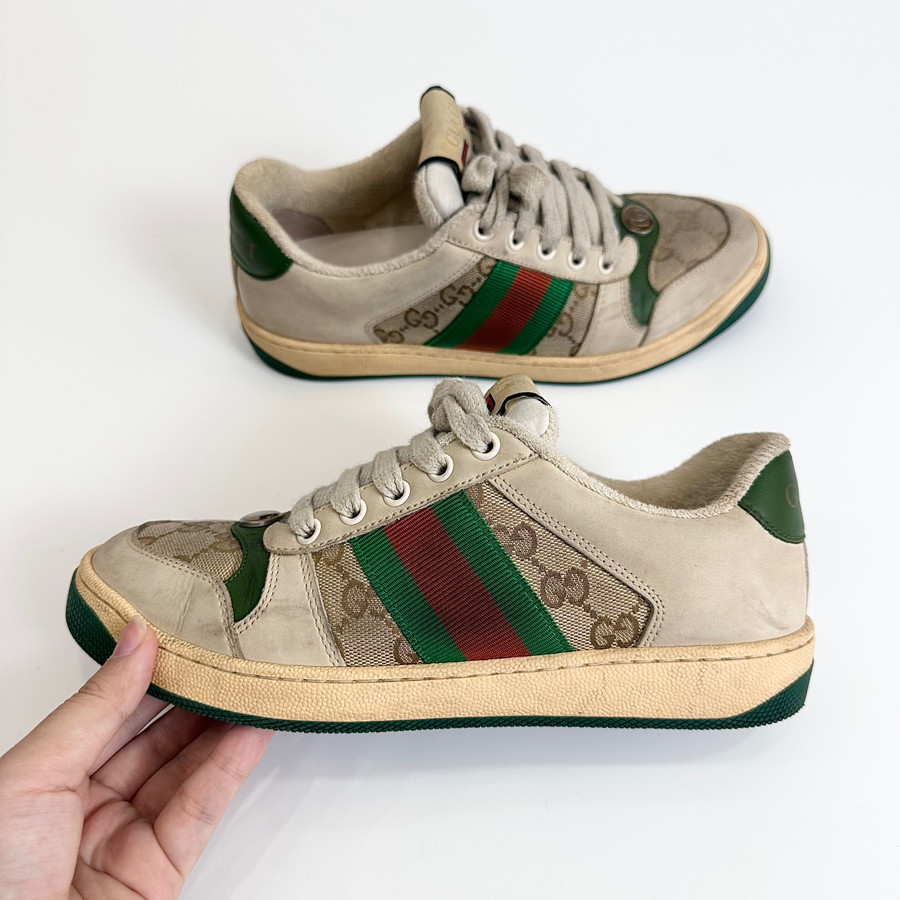 Sneaker Gucci bẩn