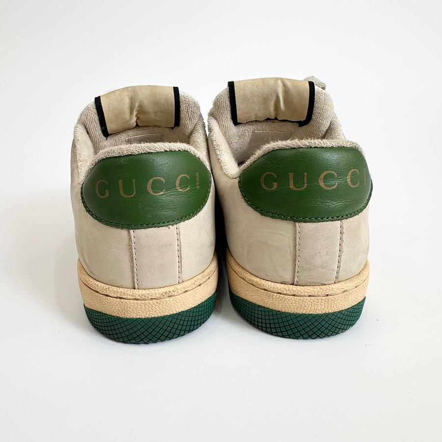 Sneaker Gucci bẩn