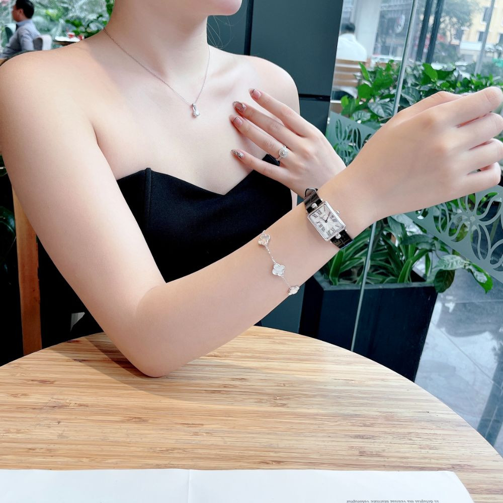 Đồng hồ Frederique Constant Art Deco Caree Case 28mm