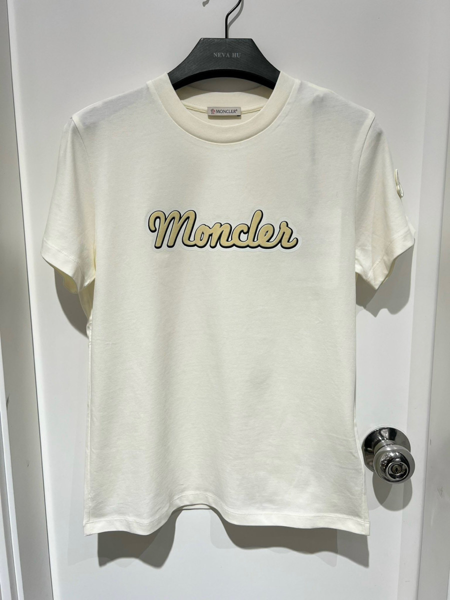 Áo Moncler tee trẻ trung