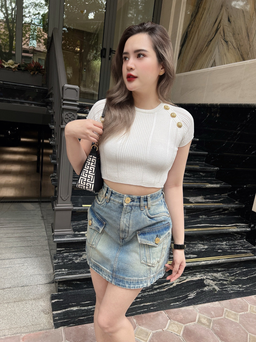 Áo Balmain croptop len khuy gold siêu đẹp