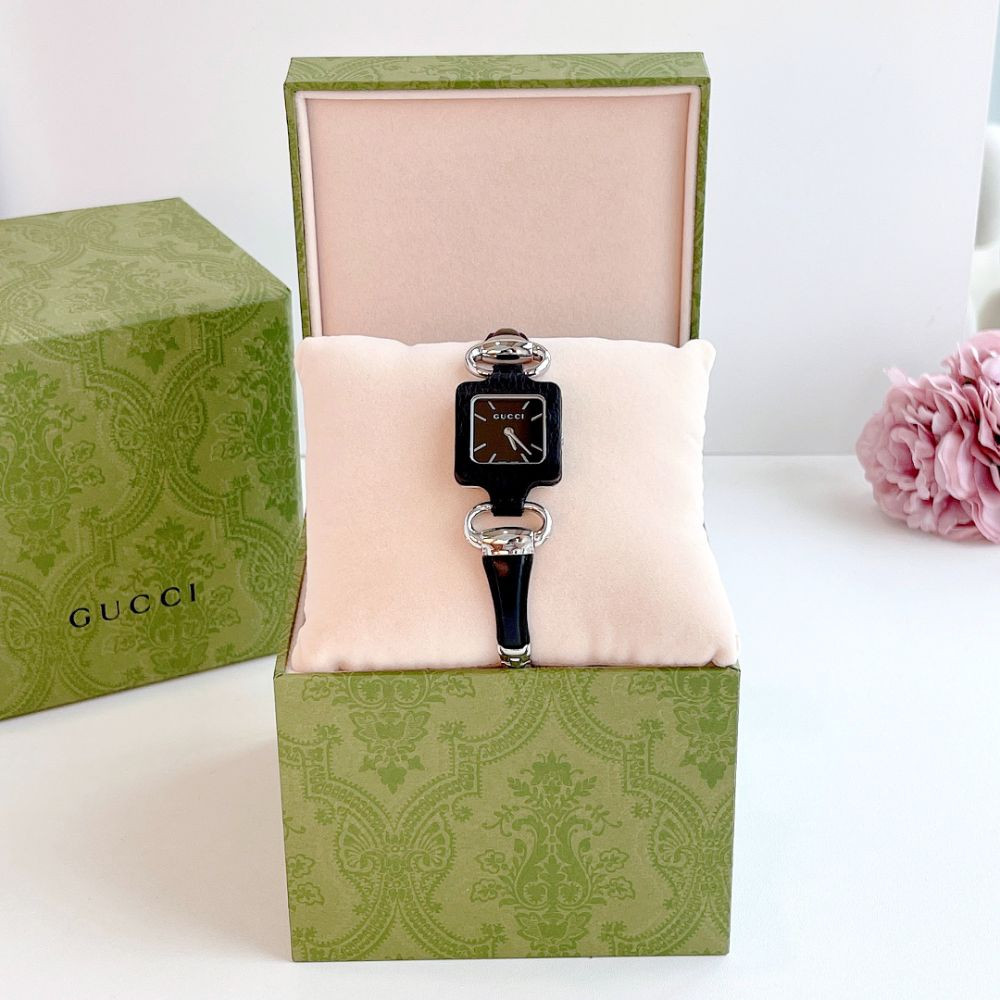 Đồng hồ Gucci 1921 Case 26mm