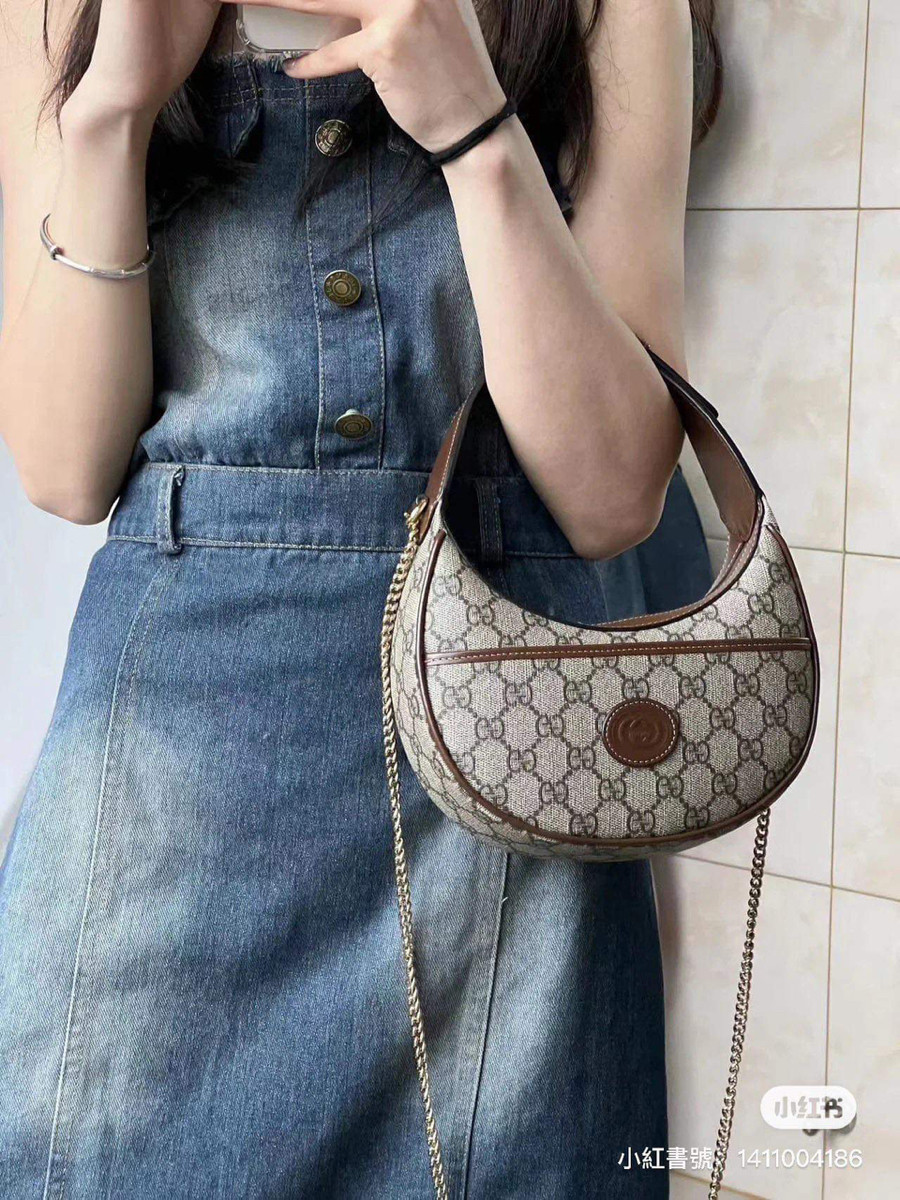 Kẹp nách Gucci sang chảnh 💕