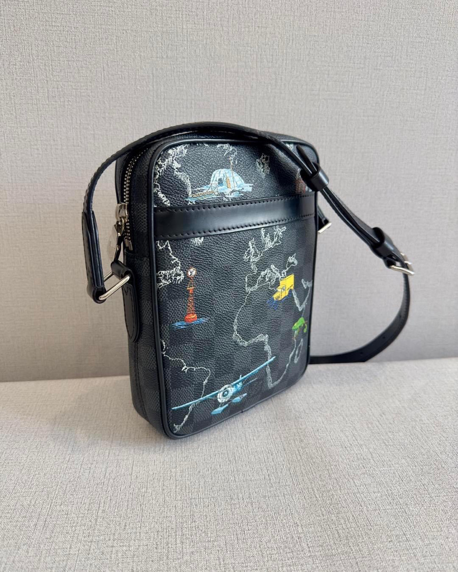 Túi LV Danube Slim Bag Limited Renaissance Map