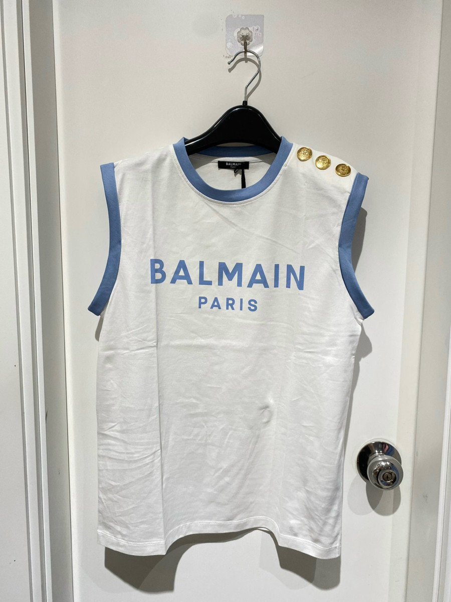 Áo Balmain sát nách trắng viền xanh