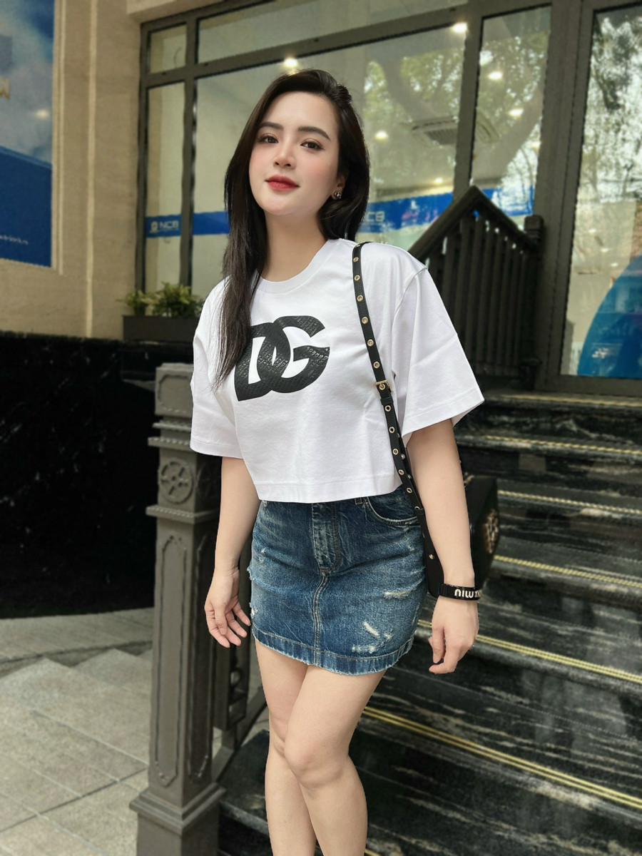 Áo Dolce & Gabbana tee trắng logo DG dáng ngắn