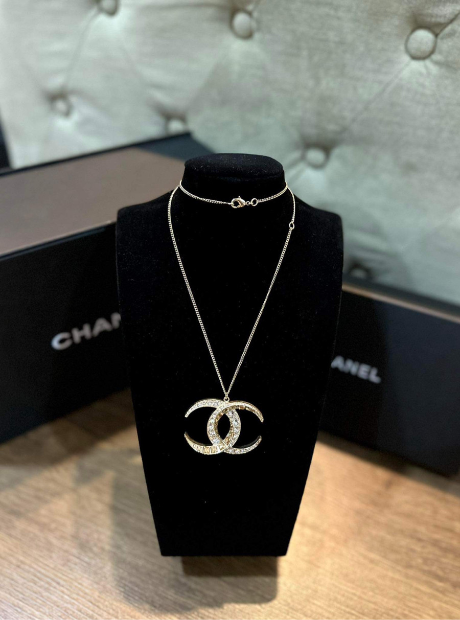 Vòng cổ chanel