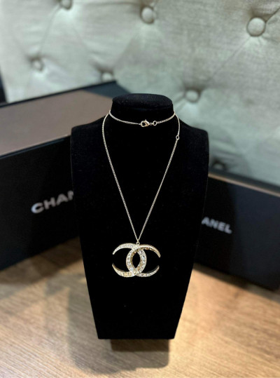 Vòng cổ chanel