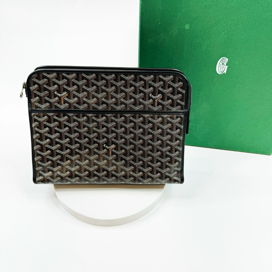 Clutch goyard