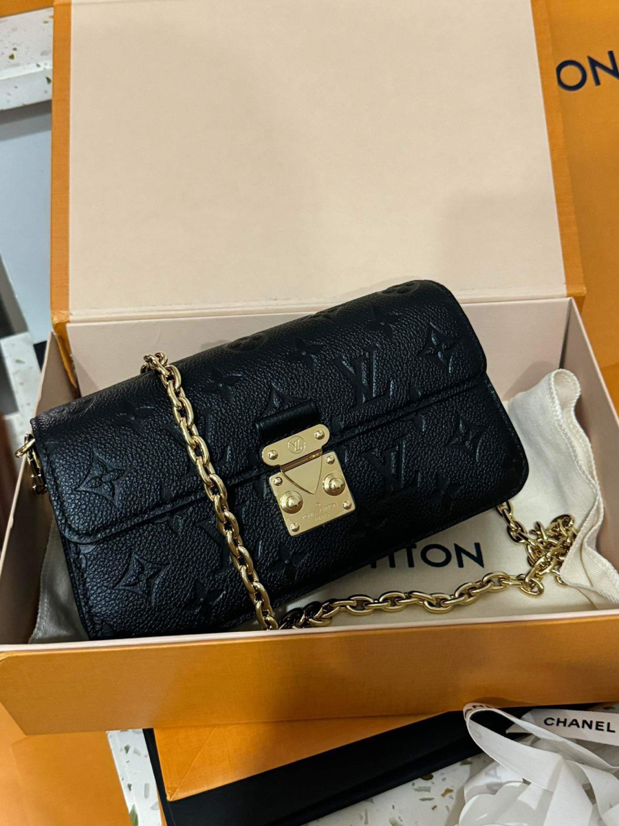 Túi Louis Vuitton