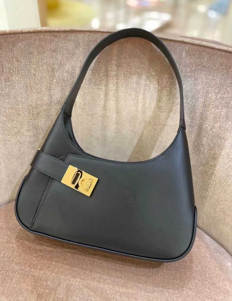 Túi Ferragamo hobo sz 27 sang chảnh 😍